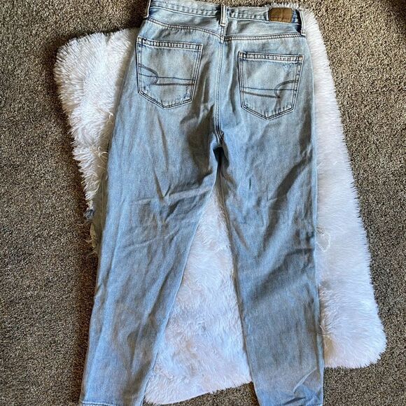 American Eagle Mom Jeans Ripped Distressed High Rise Women’s Size 2 Regular - Picture 2 of 11